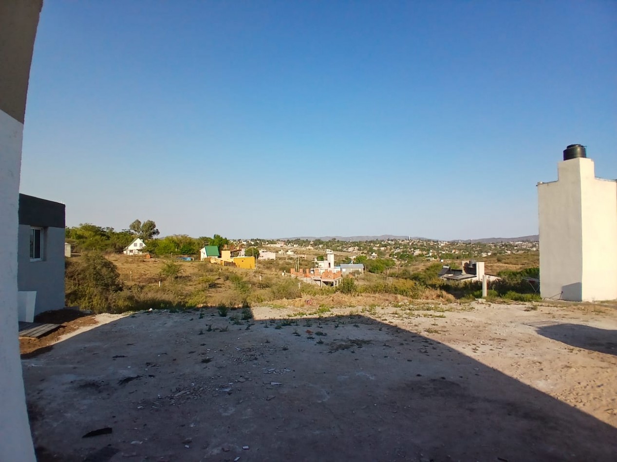 ¡Casa a estrenar en las sierras de Cordoba! 