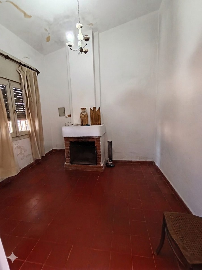 Casa con amplio terreno ubicada a pocas cuadras de la ruta 38 y tranquilidad de las sierras