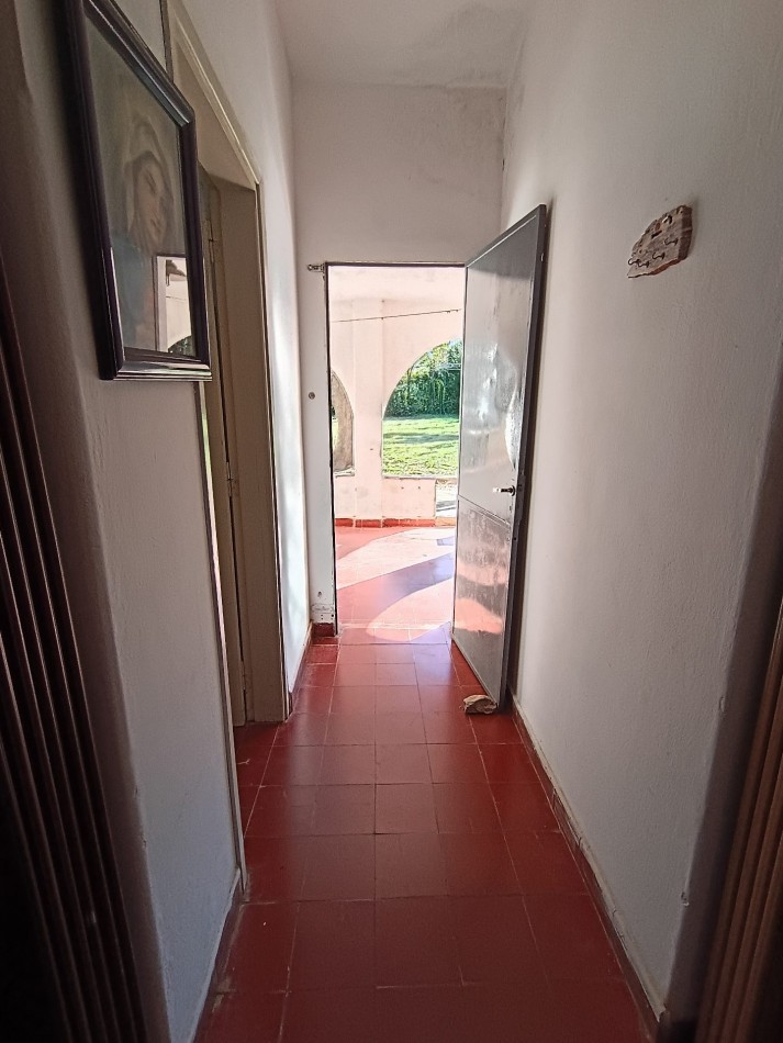Casa con amplio terreno ubicada a pocas cuadras de la ruta 38 y tranquilidad de las sierras