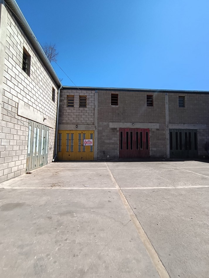 GALPON EN ALQUILER - ZONA INDUSTRIAL | VILLA CARLOS PAZ