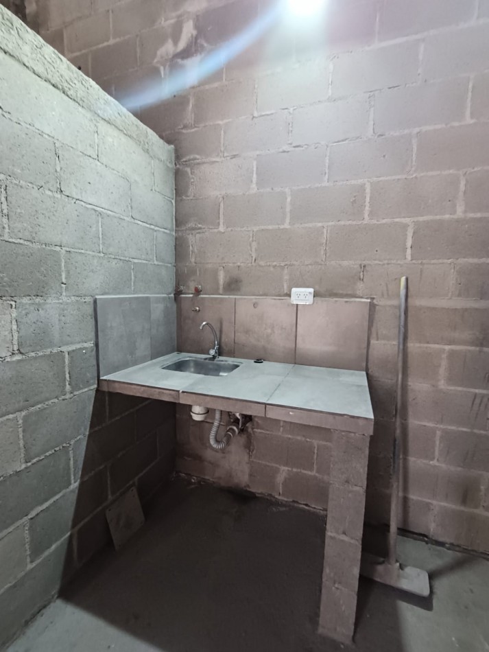 GALPON EN ALQUILER - ZONA INDUSTRIAL | VILLA CARLOS PAZ