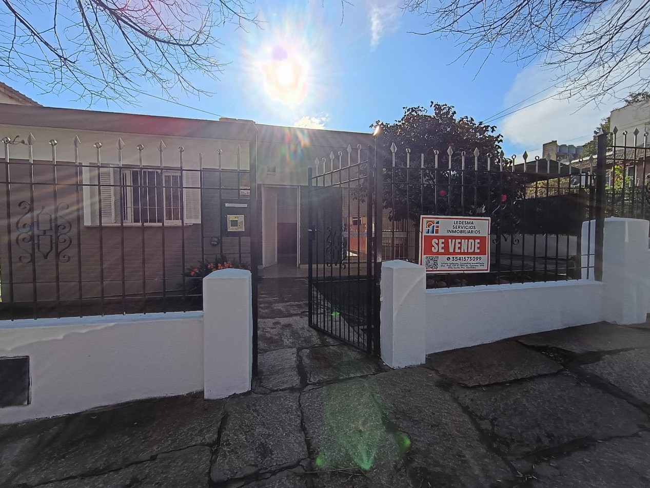  Casa en excelente entorno y barrio a 10 cuadras del Centro 