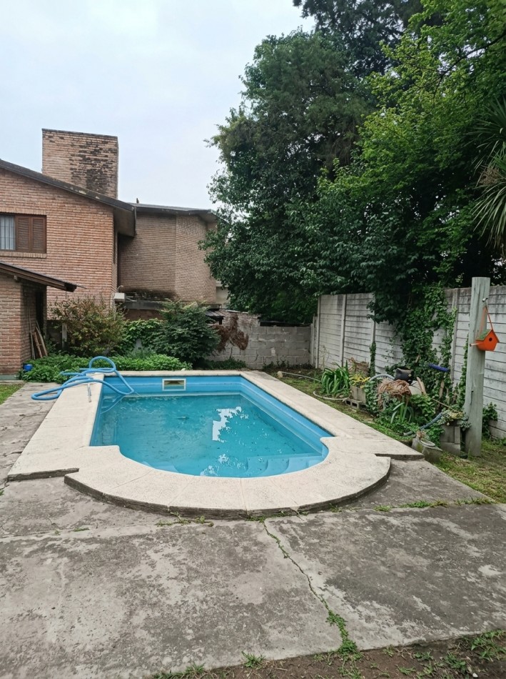 Casa + Monoambiente + Piscina y Jardin